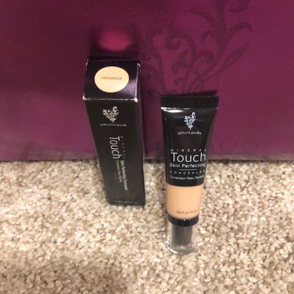 Younique Other - Younique